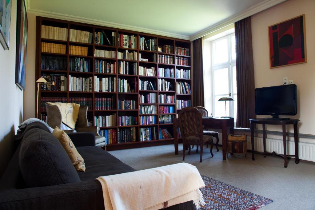 B&B Het Agnetenklooster มาเซค ภายนอก รูปภาพ
